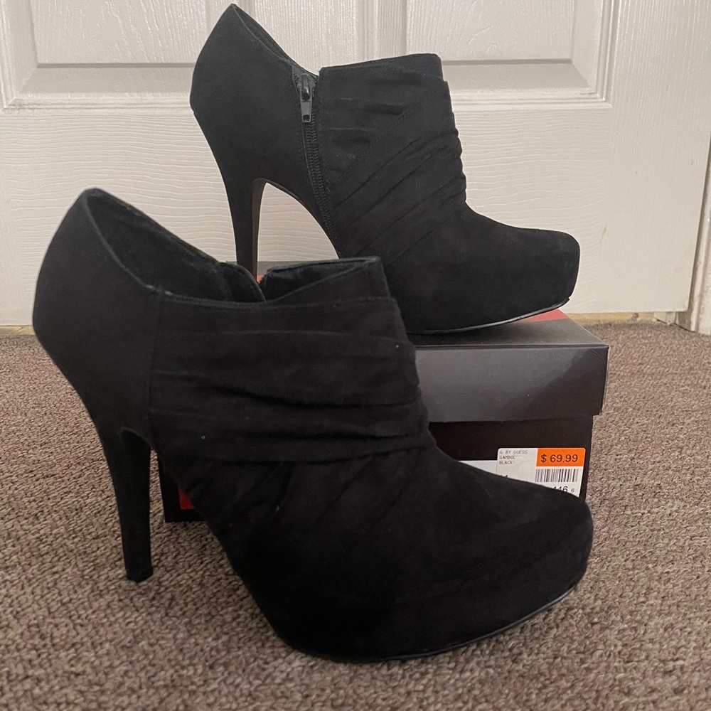 Guess Booties - Picture 2 of 9